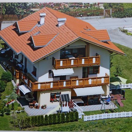 Appartment Lukasser Ainet Bagian luar foto