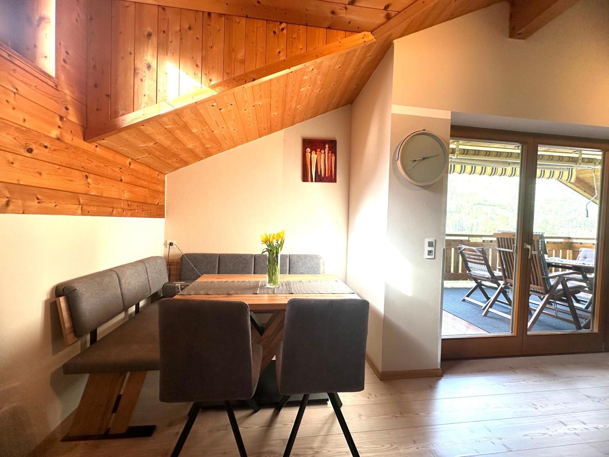 Appartment Lukasser Ainet Bagian luar foto